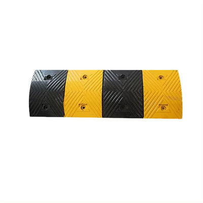 ซื้อ ISO Road Rubber Hump ความแข็งแรงดี สีดํา สีเหลือง ความเร็วกระแทกสําหรับทางขับรถ การผลิตออนไลน์
